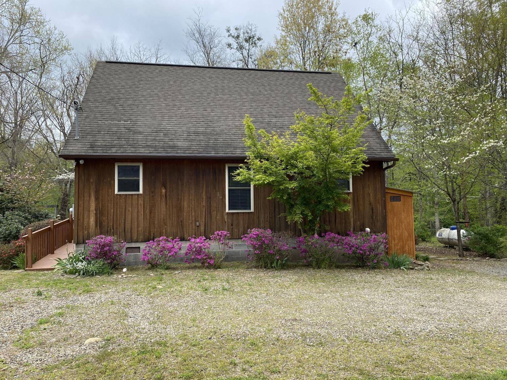 Gray'S Place On Cosby Creek - 2 Bedrooms, 2 Baths, Sleeps 6 Home Εξωτερικό φωτογραφία